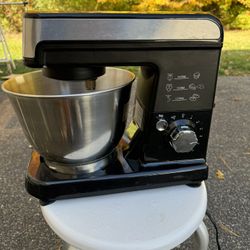 Hamilton Beach 6 Speed Electric Stand Mixer With Stainless Steel 3.5 Quart Bowl 