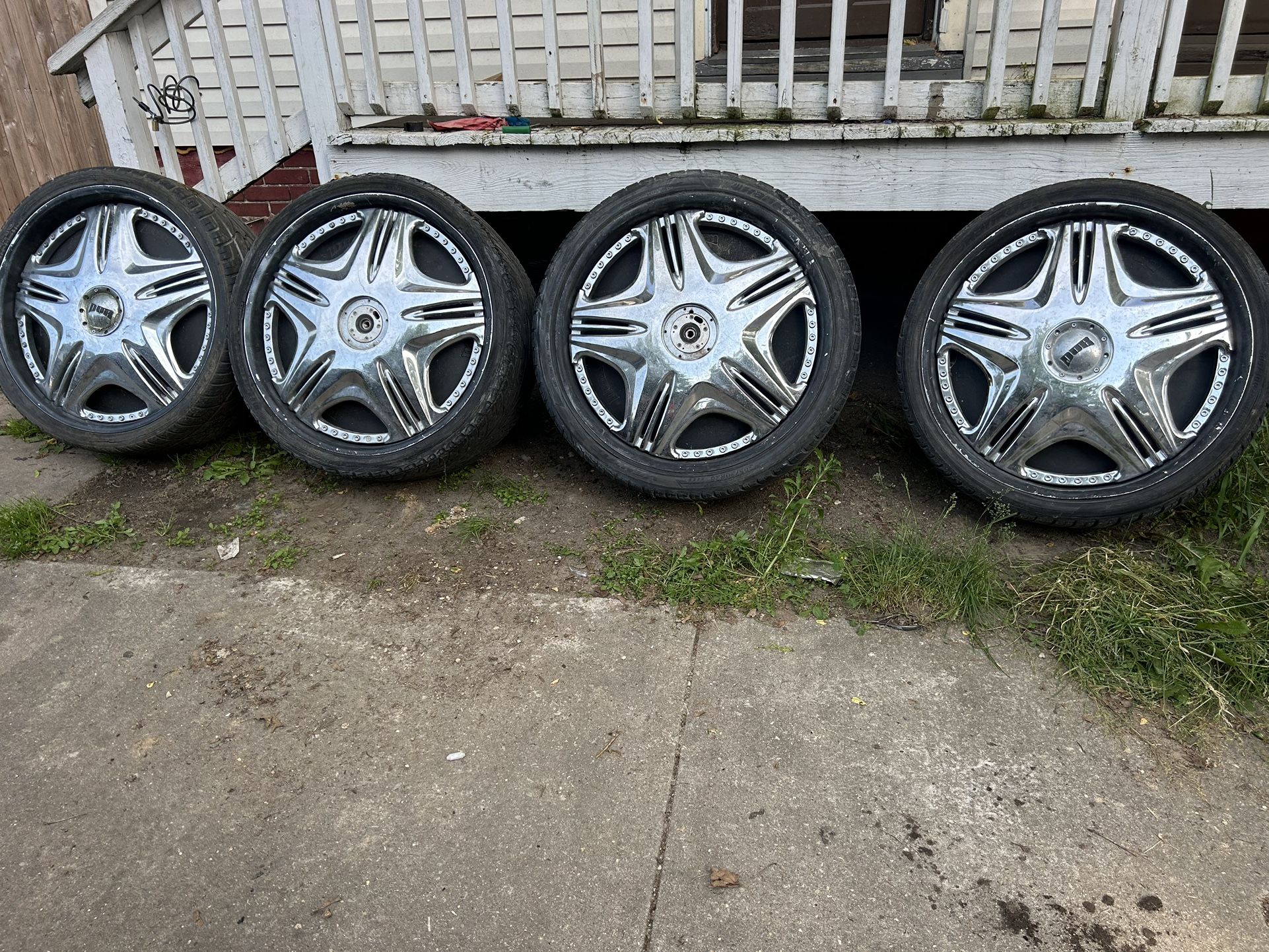 26βdub Floaters 6 Lug