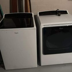 HE Whirlpool  Washer And Dryer Set 