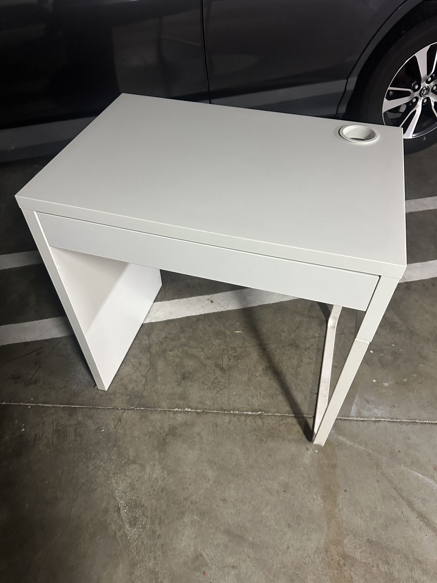 IKEA Micke Desk 
