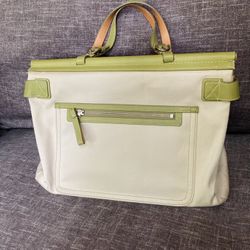 Soft Canvas Tote – Easy to Match. PICK UP FOR TODAY