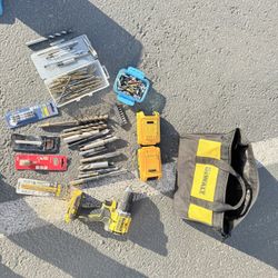 DeWalt 20V MAX Brushless Drill Kit + 2 Batteries  + Assorted Bit Set 