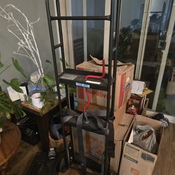 Milwaukee 800 lb. Capacity Appliance Hand Truck