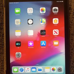 iPad Air 1st Gen – Excellent Condition 