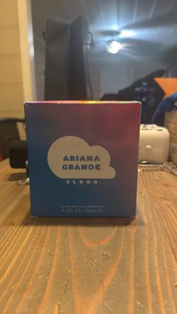 Ariana Grande Perfume