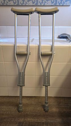 Child's crutches