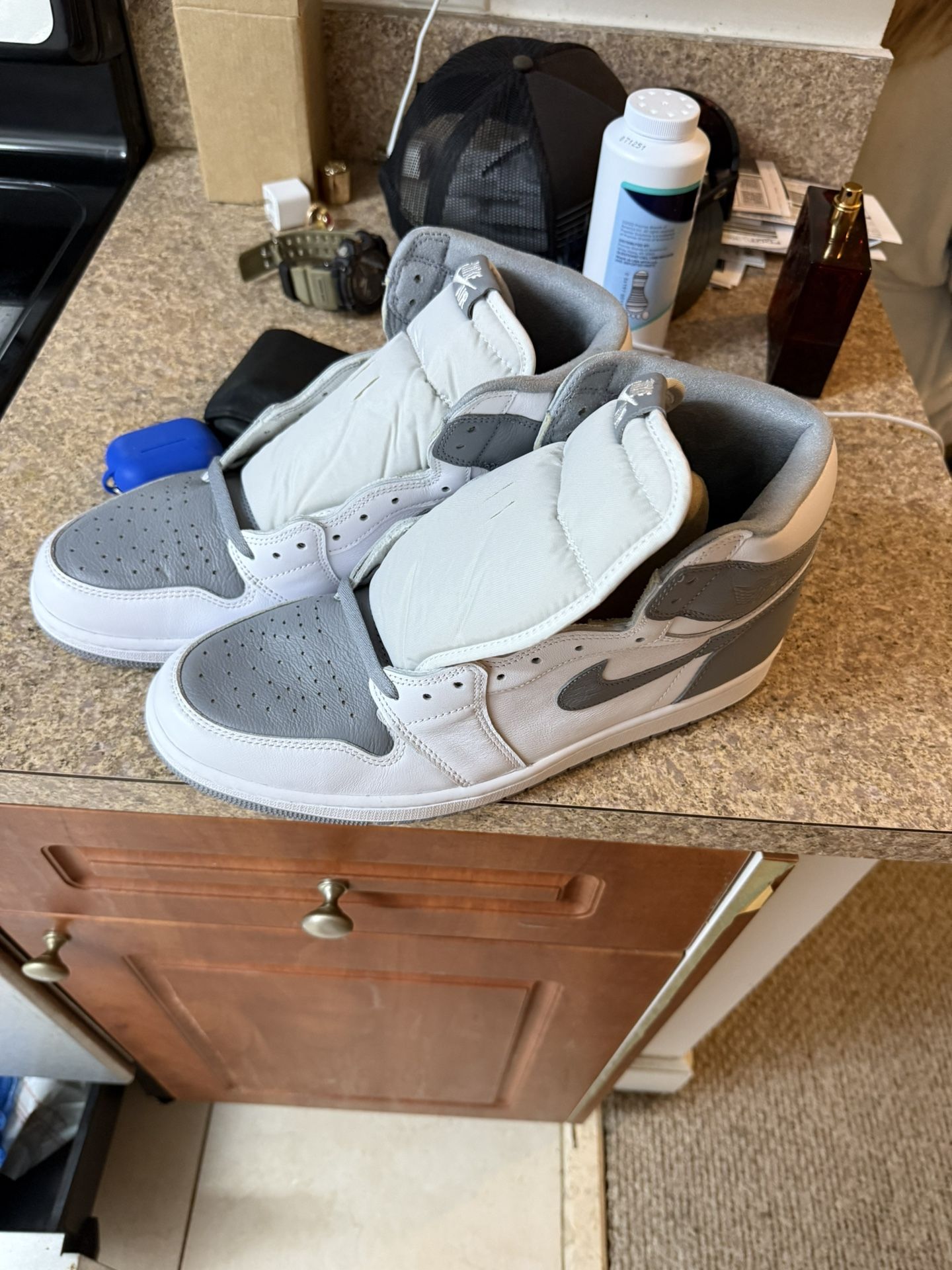 Air Jordan 1 high OG Stealth