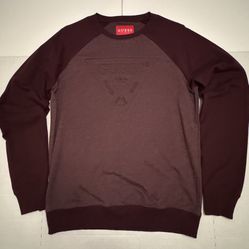 Pre Owned Good Last Photo 2 Spots I have not tried to remove spots Guess  Sweatshirt  Embossed  Burgundy Maroon Men  Size Small