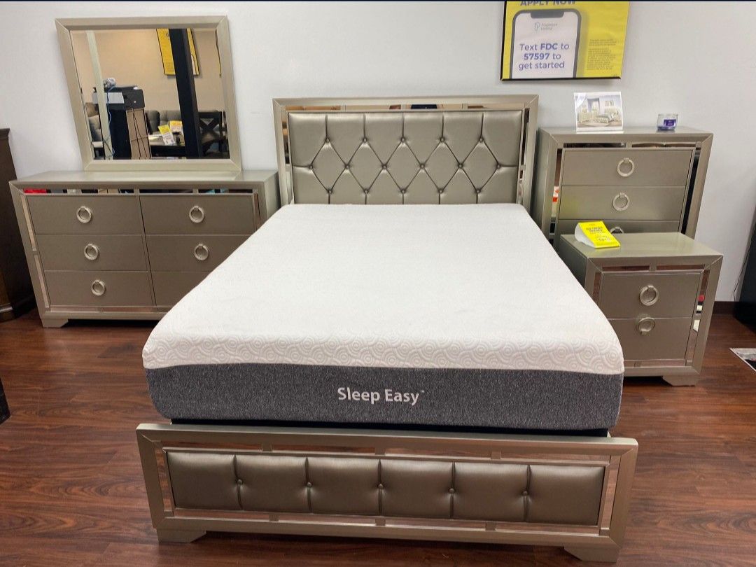 BEDROOM SETS IN KING OR QUEEN!!! $50 DOWN AND 90 DAYS SAME AS CASH!!! SAME DAY DELIVERY!!! GREAT QUALITY FURNITURE AND THE BEST PRICES IN FLORIDA!!!