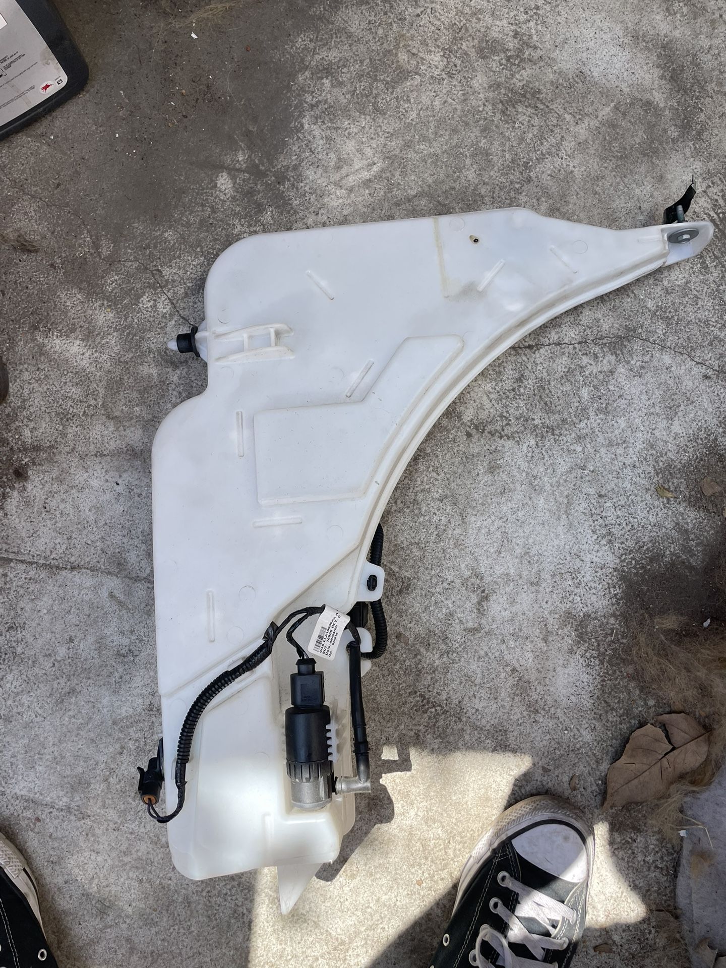 Camaro Windshield Wiper Reservoir
