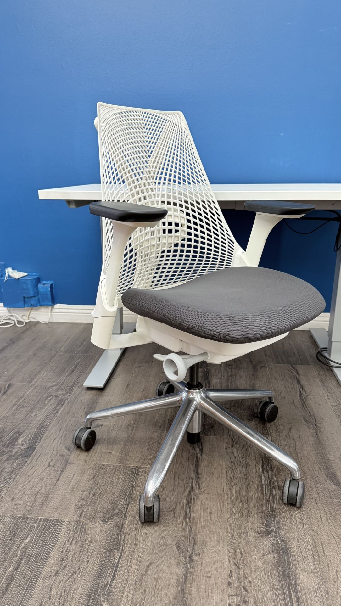 Authentic Herman Miller Sayl loaded office chairs 🎄gift a chair