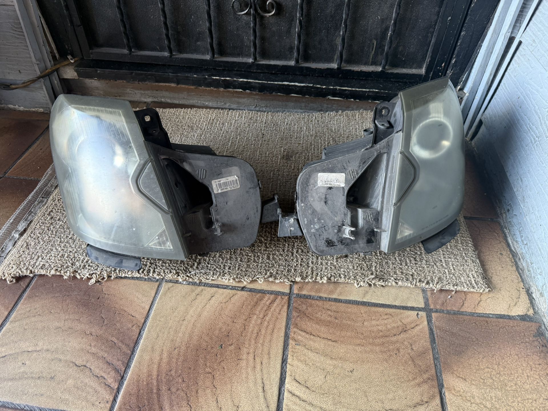 2003-2007 Cts Cadillac Headlights