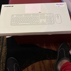 New Fopett Wireless Keyboard And Mouse Combo 