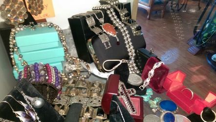 Estate jewlery lots from Estates I do open 10-5pm Tuesday-Saturday 2285 N Lake Ave in Beautiful Altadena Happy Holidays