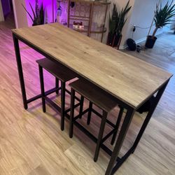 Bar Table & Chairs 