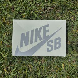Nike Powerpuff Girls Buttercup