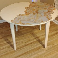 Dining Room Table 