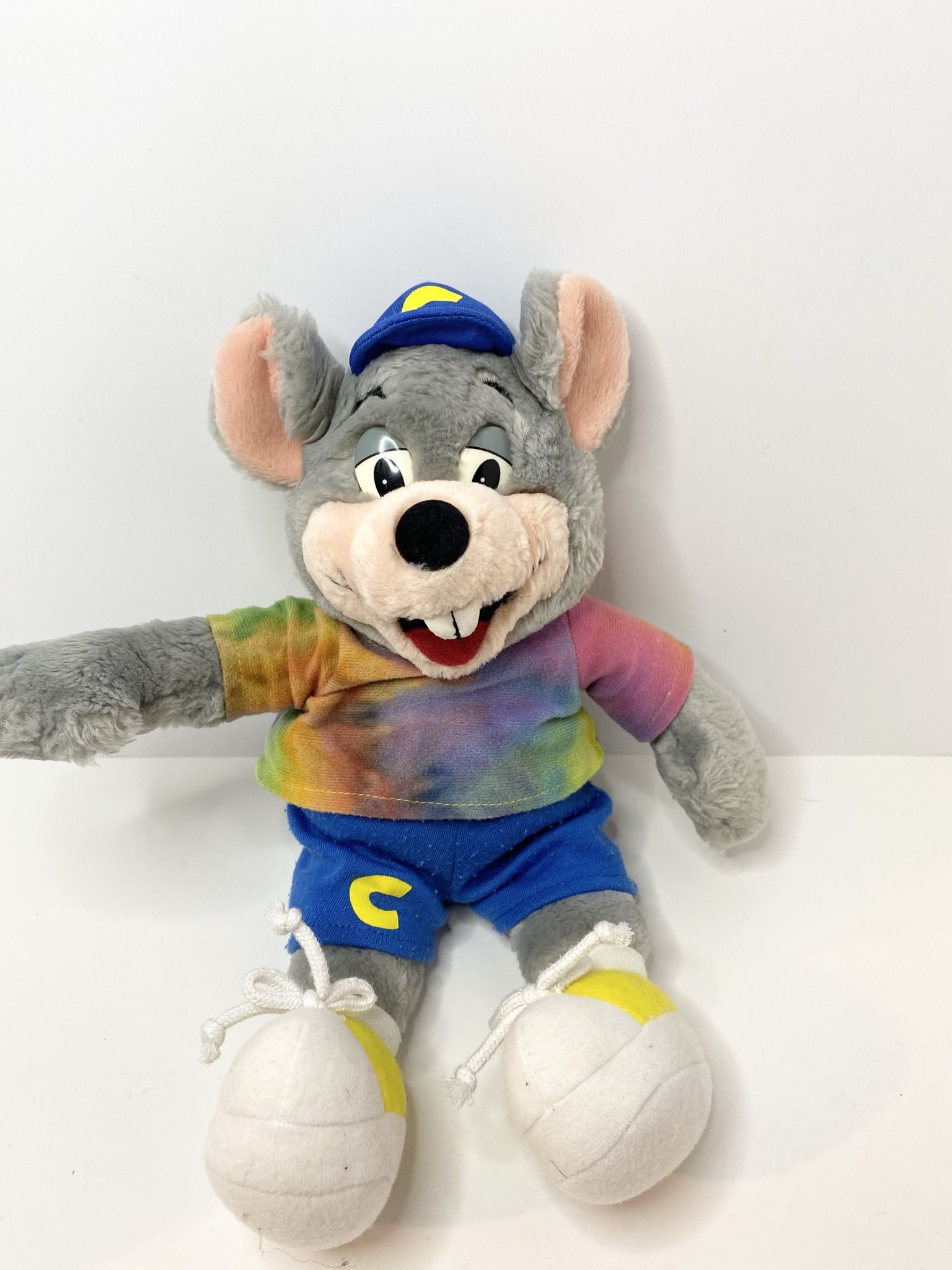 Chuck E Cheese Kid’s Stuff Rockstar Tie Dye 12" Plush Stuffed Animal 2000 Vintage