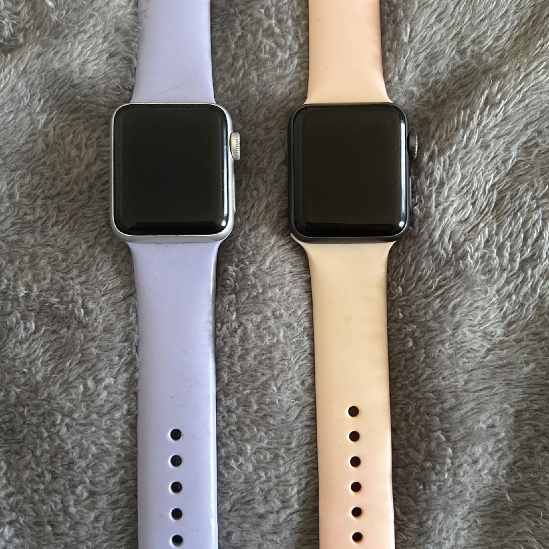 2 Apple Watches