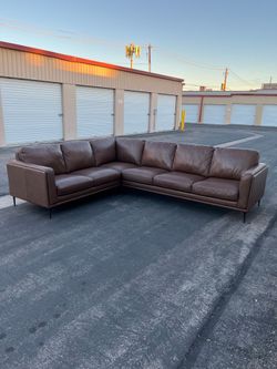 3 piece leather sectional ( can deliver for $10 )