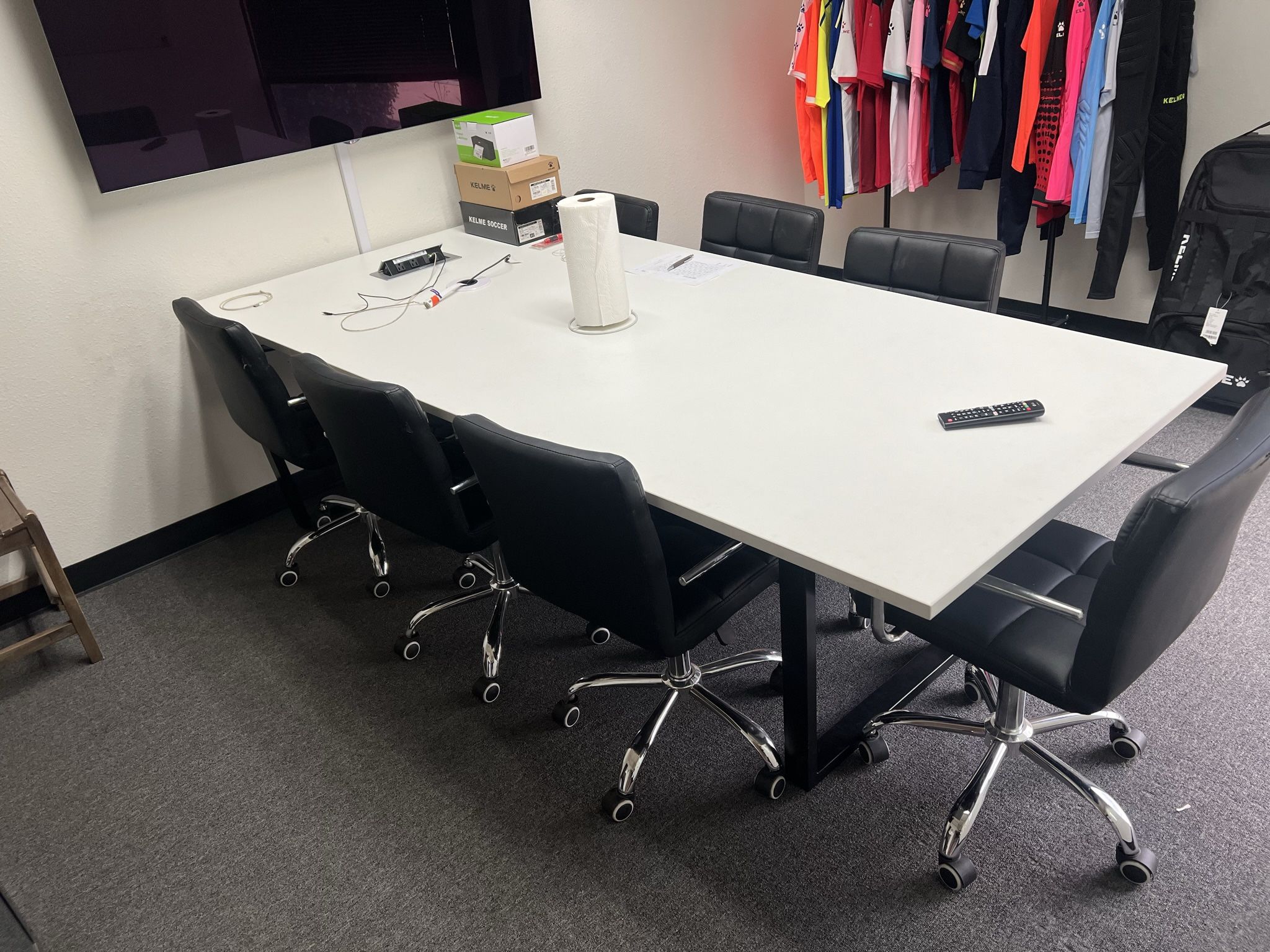 Uline Media Conference Table With Chairs