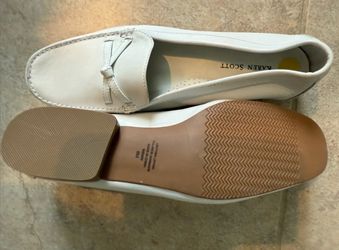 New 8.5 Karen Scott leather white loafers