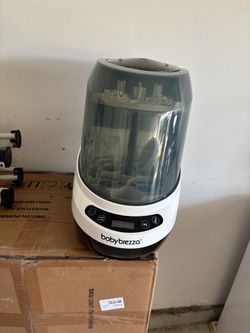 Baby bottle washer/baby brezza