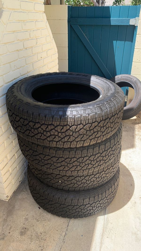 4 pack of all terrain tires for 20 inch rims new for Sale in HUNTINGTN