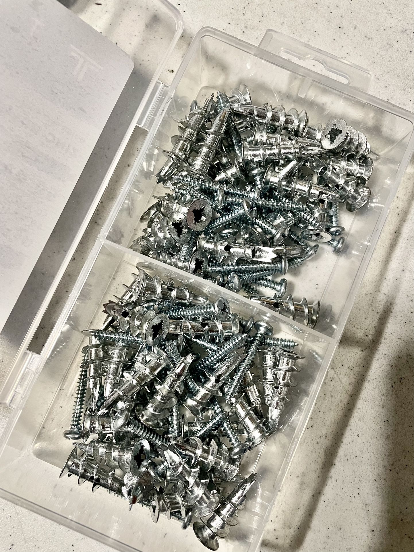 50-Pack Premium Zinc Metal Self-Drilling Anchors and  Screws | 75lbs