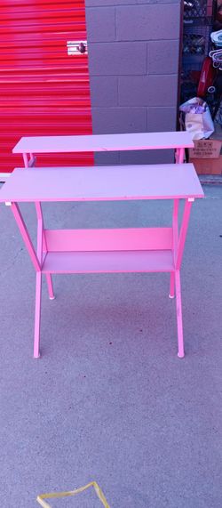 Adorable Girl's Computer Desk in Pink