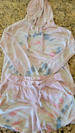 Women's Sz Small Sweatshirt With Shorts