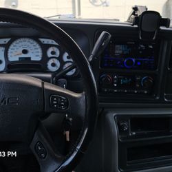 2005 GMC YUKON 