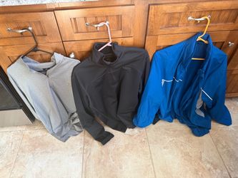 Men’s XL zipper jackets