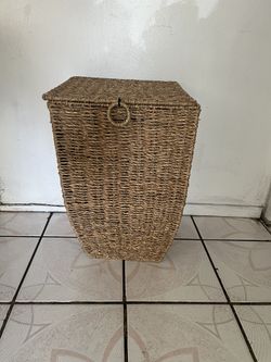 Medium Wick Hamper