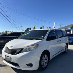 2013 Toyota sienna
