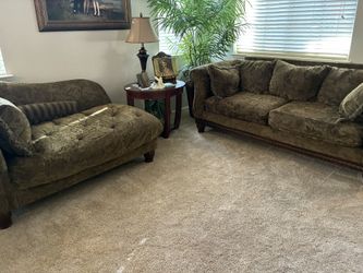 Elegant Sofa & Chaise Lounge