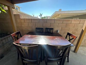 Dining table set