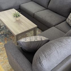 OM• $38 Initial • Brand New//Edenfield 3 Piece Sectional 
