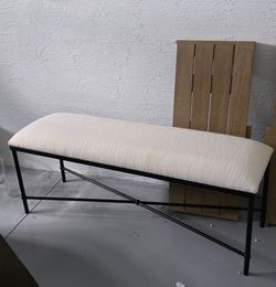 Two benches free