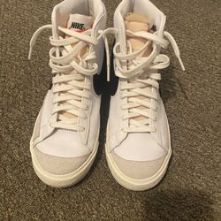🔥 Nike Blazer Mid – Size 8.5 – Super Clean, No Box 👟