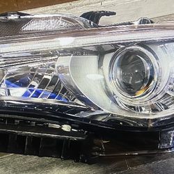 2020 Infiniti Q50 Left side head light