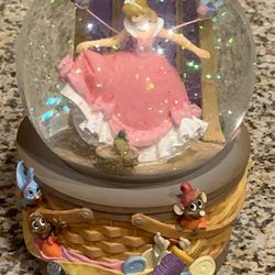 Rare Disney Cinderella Musical Snow Globe 
