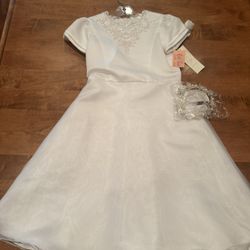 Girls Brand New First Communion/ Flower Girl Dress Shipping Available 