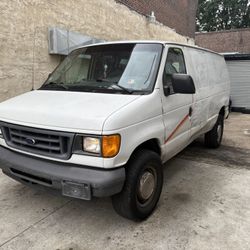 2007 Ford E-350 Super Duty