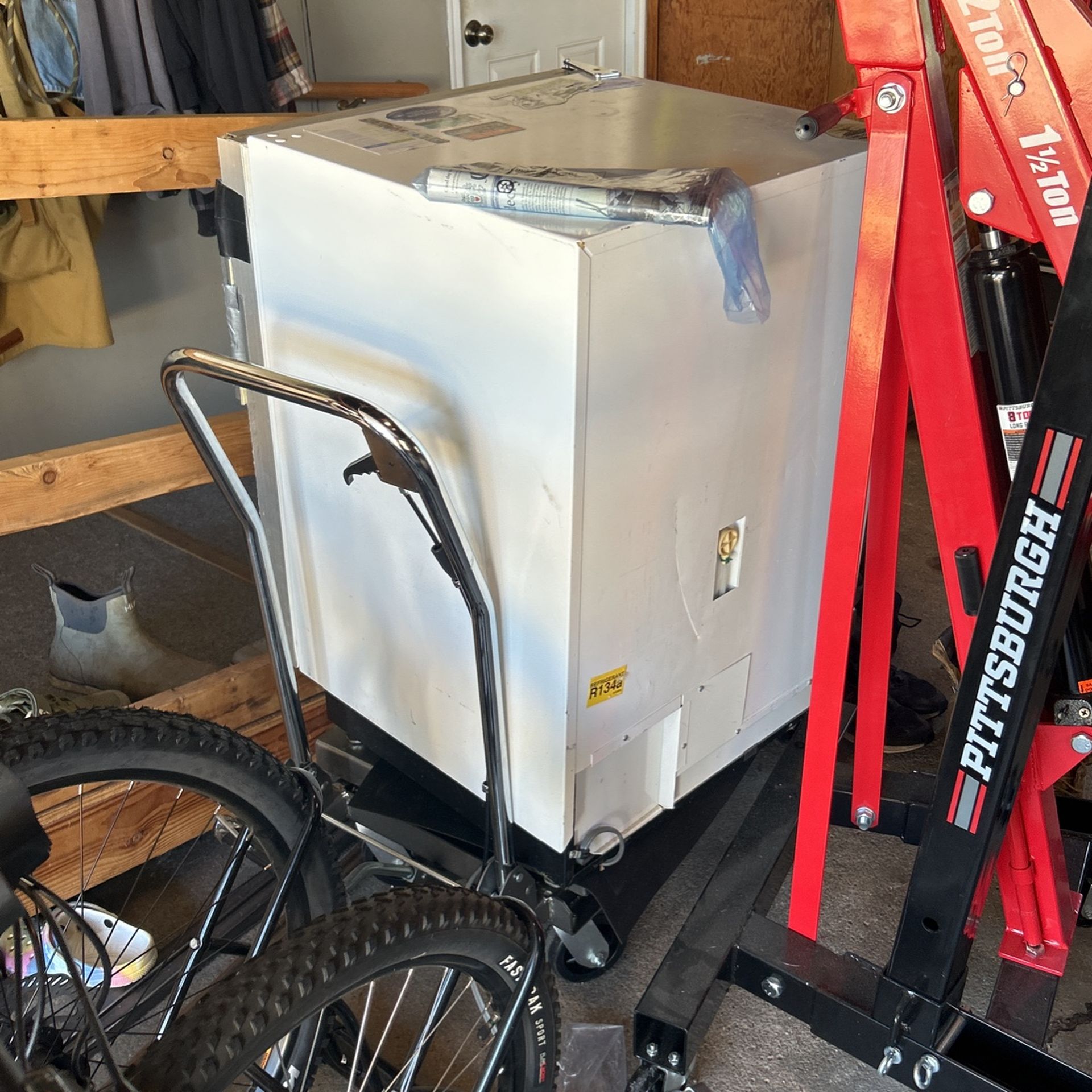 Mini Fridge