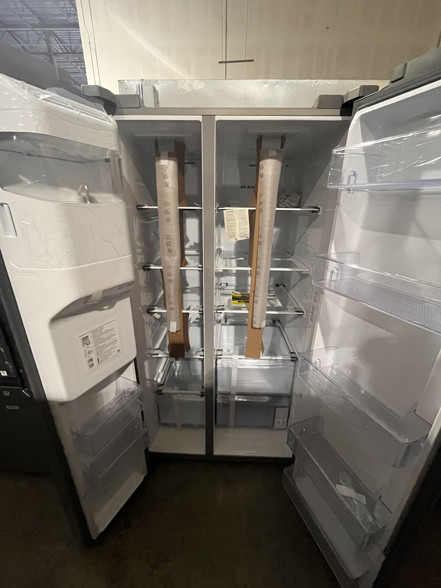 Brand New SAMSUNG Refrigerator