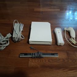 Nintendo Wii Game Console