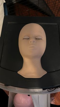 Mannequin Head 