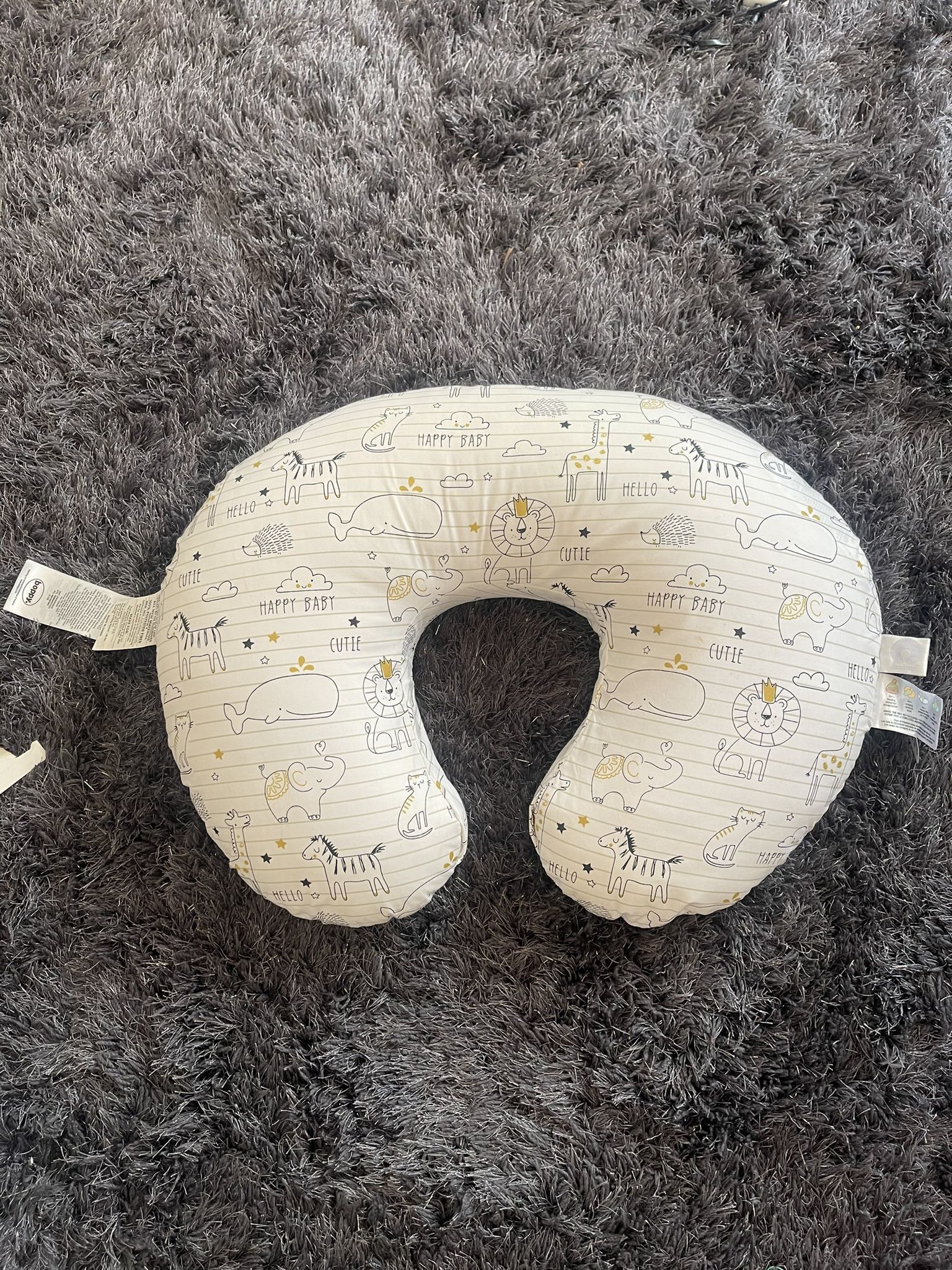 Boppy Newborn Pillow