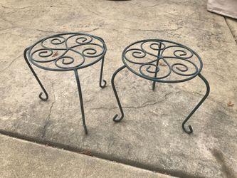 2 metal plant stands